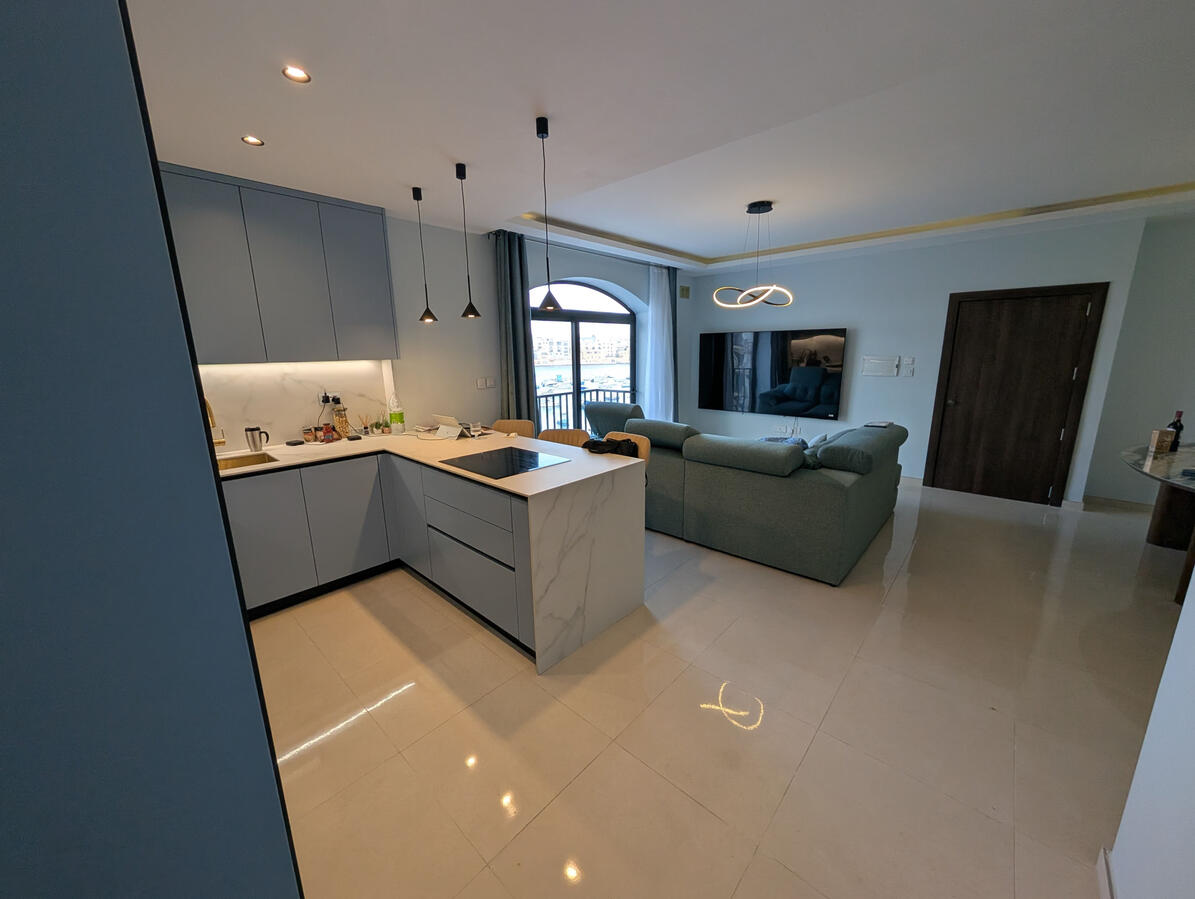 Kitchen / Living Kitchen / Living
